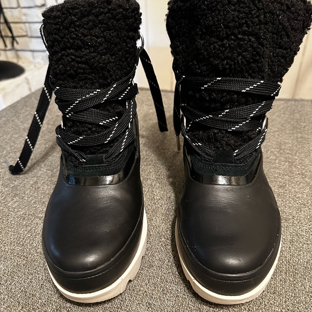 Sorel Joan of Arctic Ladies Size 8